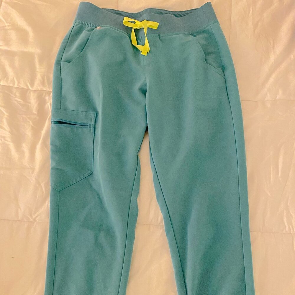 Figs Women's Scrub Bottoms - Zamora Jogger